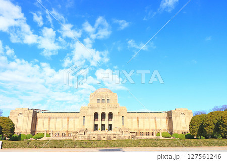 東京都新宿区、聖徳記念絵画館の風景 127561246