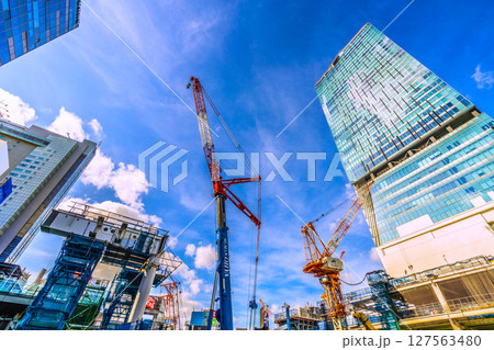 日本の東京都市景観 新橋脚が出現!。完全消滅…さよなら渋谷駅西口。中央のビルも完全に解体…=21日 日本の東京都市景観 新橋脚が出現!。完全消滅…さよなら渋谷駅西口。中央のビルも完全に解体…=21日 127563480