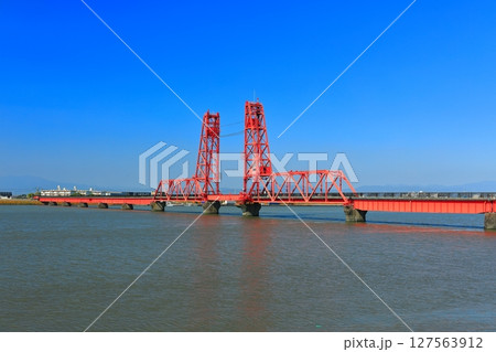 【佐賀県】快晴の筑後川昇開橋 127563912