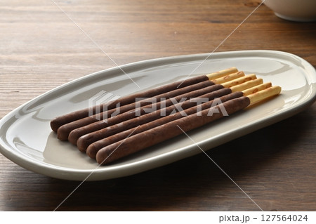冬のくちどけポッキー　ココア仕上げ 127564024