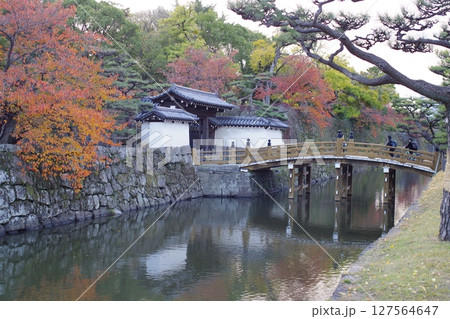 和歌山城大手門秋の景色 和歌山城大手門秋の景色 127564647