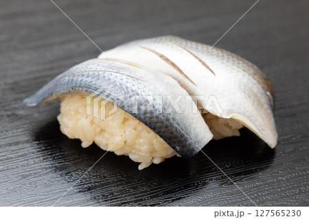 美味しい小肌の握り寿司 美味しい小肌の握り寿司 127565230