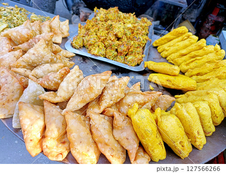 Indian food samosa and bread pakoda Indian food samosa and bread pakoda 127566266