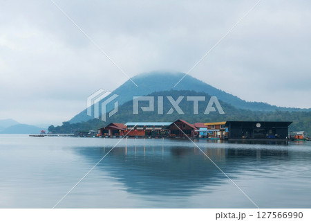 floating homestay resort on lake in Srinakarin Dam, Kanchanaburi 127566990