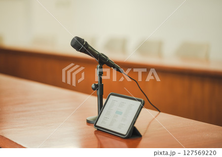 会議室のマイク 会議室のマイク 127569220