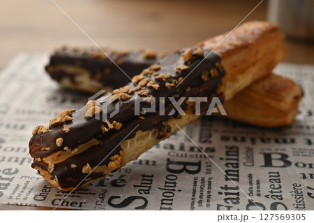チョコがけデニッシュ チョコがけデニッシュ 127569305