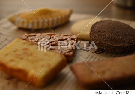 プティメルヴィーユ　焼き菓子 127569320