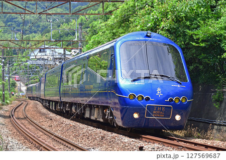 東海道本線　根府川－早川　伊豆急行　2100系　R-5編成　ロイヤルエクスプレス 127569687