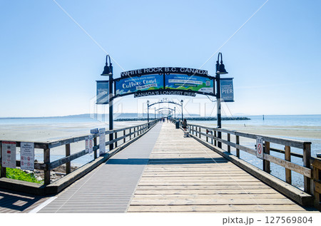 White Rock Pier and the Salish Sea inland waters 127569804