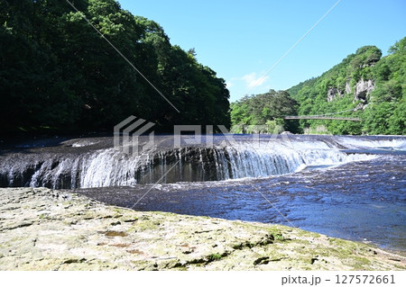 初夏の吹割の滝　群馬 127572661