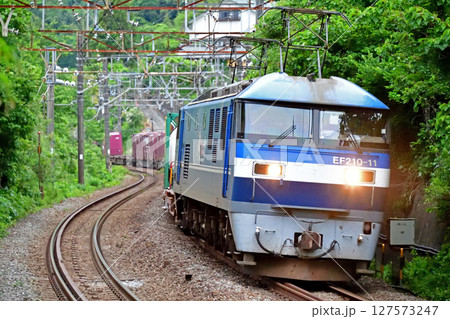 東海道本線　根府川－早川　JR貨物　EF210-11（岡山） 127573247