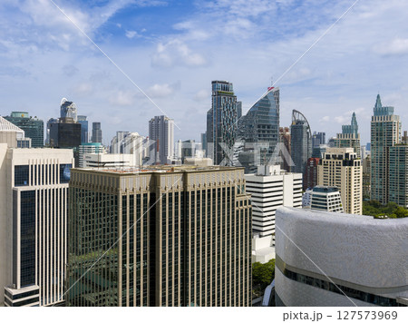 タイ・バンコク中心部の高層ビル群 /  Bangkok, Thailand 127573969