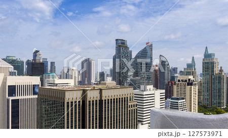 タイ・バンコク中心部の高層ビル群 / Bangkok, Thailand タイ・バンコク中心部の高層ビル群 / Bangkok, Thailand 127573971