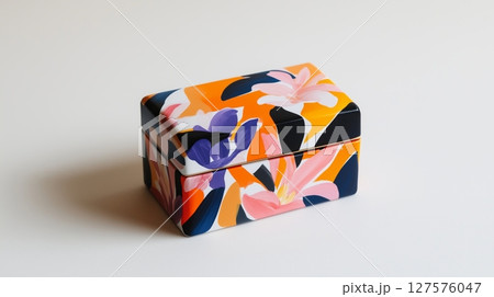 A vibrant box with an abstract floral designのイラスト素材 [127576047] - PIXTA