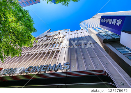 東京　千代田区　有楽町の都市風景　東京宝塚ビル 127576673