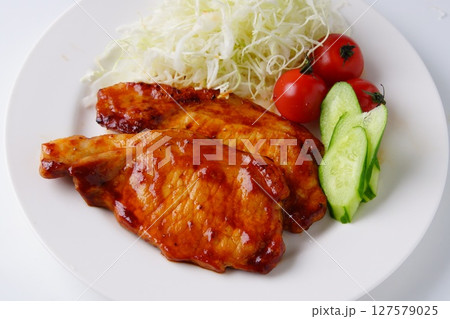 豚肉の生姜焼き 127579025