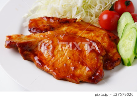 豚肉の生姜焼き 127579026