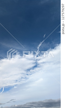 雲の多い空 127579297