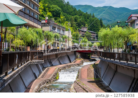 温泉街の風景【下呂温泉】《岐阜県下呂市》 温泉街の風景【下呂温泉】《岐阜県下呂市》 127585938