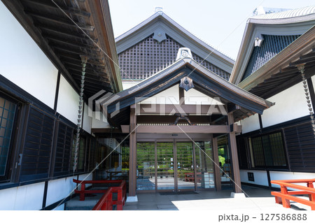 【日本100名城】徳島城　徳島城博物館の入口　徳島県徳島市 127586888