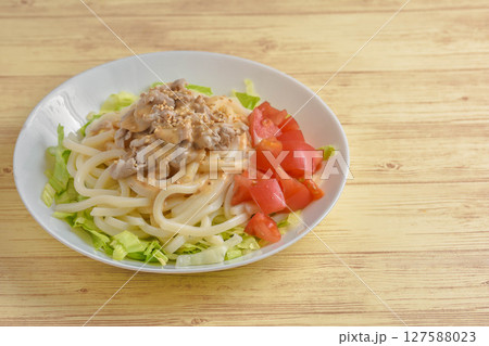 冷製うどんの豚しゃぶ胡麻だれ 127588023