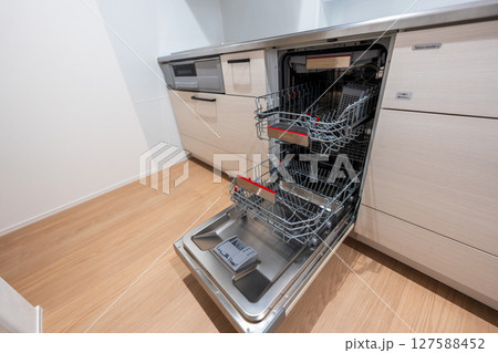 使い勝手の良い食器洗い乾燥機 使い勝手の良い食器洗い乾燥機 127588452