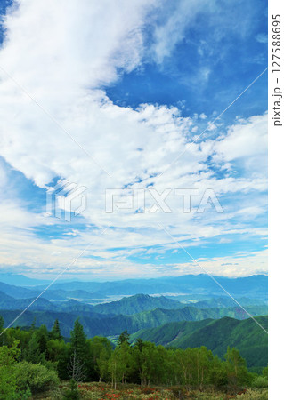 長野県 美ヶ原高原 青空の風景 長野県 美ヶ原高原 青空の風景 127588695
