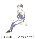 休憩するスーツ姿の女性 127592762