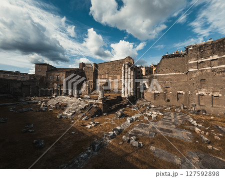 Ruins Of The Ancient Roman Buildings Ruins Of The Ancient Roman Buildings 127592898