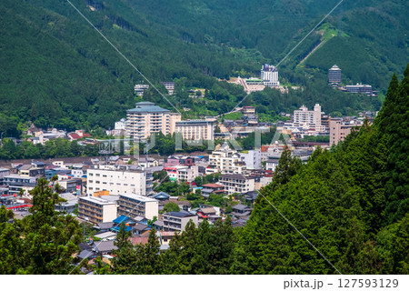 下呂温泉街の風景【縄文橋からの眺望】（岐阜県下呂市） 127593129