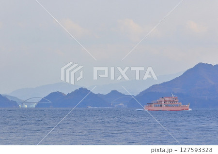 大芝島から望む 瀬戸内海をゆく めおん号 127593328