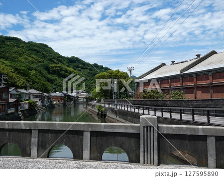 愛媛県八幡浜市保内町の旧東洋紡績赤レンガ倉庫 愛媛県八幡浜市保内町の旧東洋紡績赤レンガ倉庫 127595890