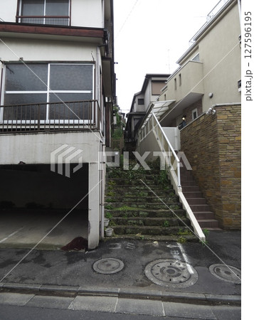 坂の町の家 坂の町の家 127596195
