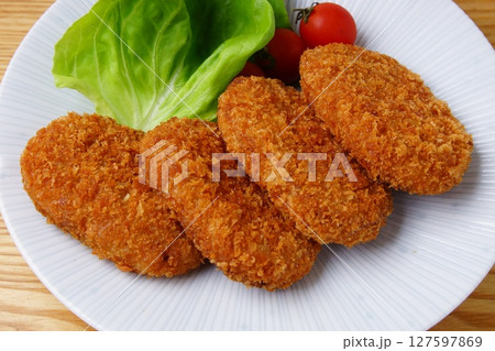 おいしそうなコロッケ 127597869