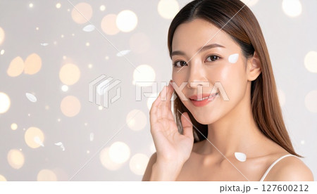 微笑む若い女性、ビューティーイメージ 微笑む若い女性、ビューティーイメージ 127600212