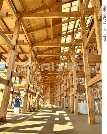 大阪・関西万博2025 世界最大の木造建築 大屋根リング 大阪・関西万博2025 世界最大の木造建築 大屋根リング 127600966