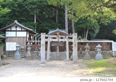 船岡神社 127602704