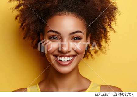 portrait of a smiling woman 127602707