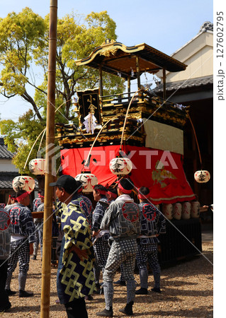 伝統を大切にする春の山車祭り 伝統を大切にする春の山車祭り 127602795