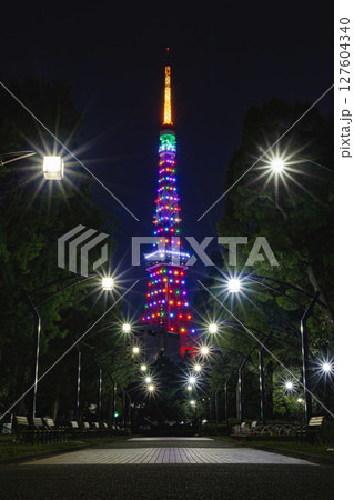 Tokyo Tower 127604340