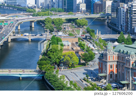初夏の大阪中之島の風景 (大阪府大阪市北区) 初夏の大阪中之島の風景 (大阪府大阪市北区) 127606200