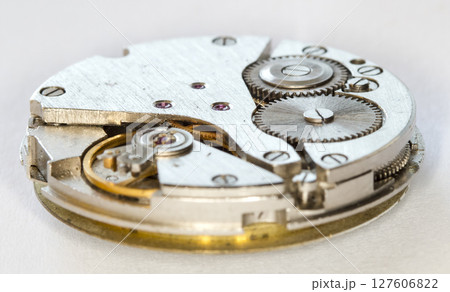 clockwork old mechanical watch, high resolution and detail clockwork old mechanical watch, high resolution and detail 127606822