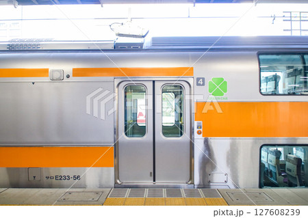 中央線・快速電車・グリーン車 127608239