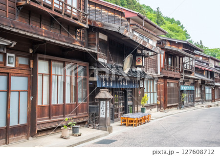 『奈良井宿 下町界隈』旧中山道 宿場町 (長野県塩尻市) 『奈良井宿 下町界隈』旧中山道 宿場町 (長野県塩尻市) 127608712