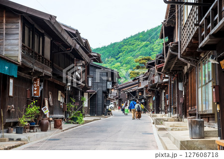 『奈良井宿 下町界隈』旧中山道 宿場町 （長野県塩尻市） 127608718