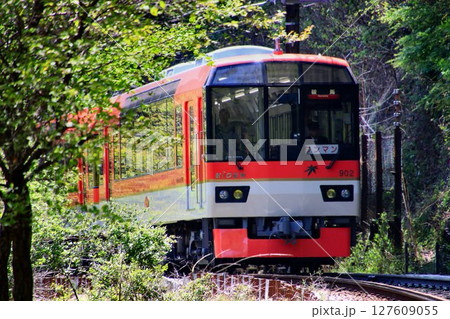 『鞍馬・貴船』『比叡山』への鉄路… 登山鉄道の趣もある【叡山電鉄】展望車両900系「きらら」 127609055