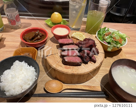牛タン定食 127610111