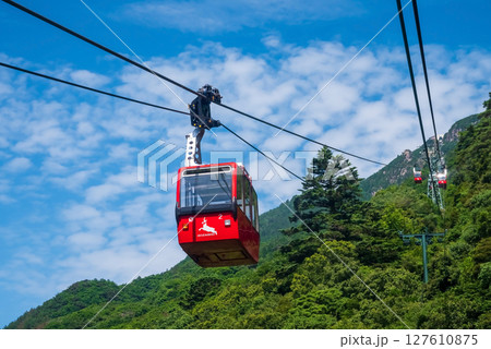 《夏山空中散歩》御在所ロープウエイ【三重県 菰野町 湯の山温泉】 《夏山空中散歩》御在所ロープウエイ【三重県 菰野町 湯の山温泉】 127610875