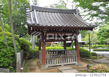 護国寺の手水舎【東京都文京区】 護国寺の手水舎【東京都文京区】 127612734