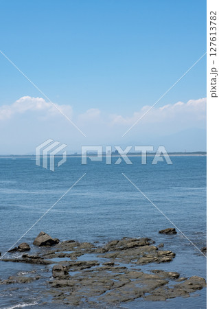 江の島から見た片瀬西浜海水浴場方面 江の島から見た片瀬西浜海水浴場方面 127613782